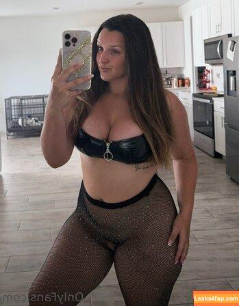 Kyrie.michaela / Michaela Smith / Michaelasmith leaked photo photo #0040