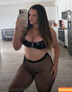 Kyrie.michaela photo #0040