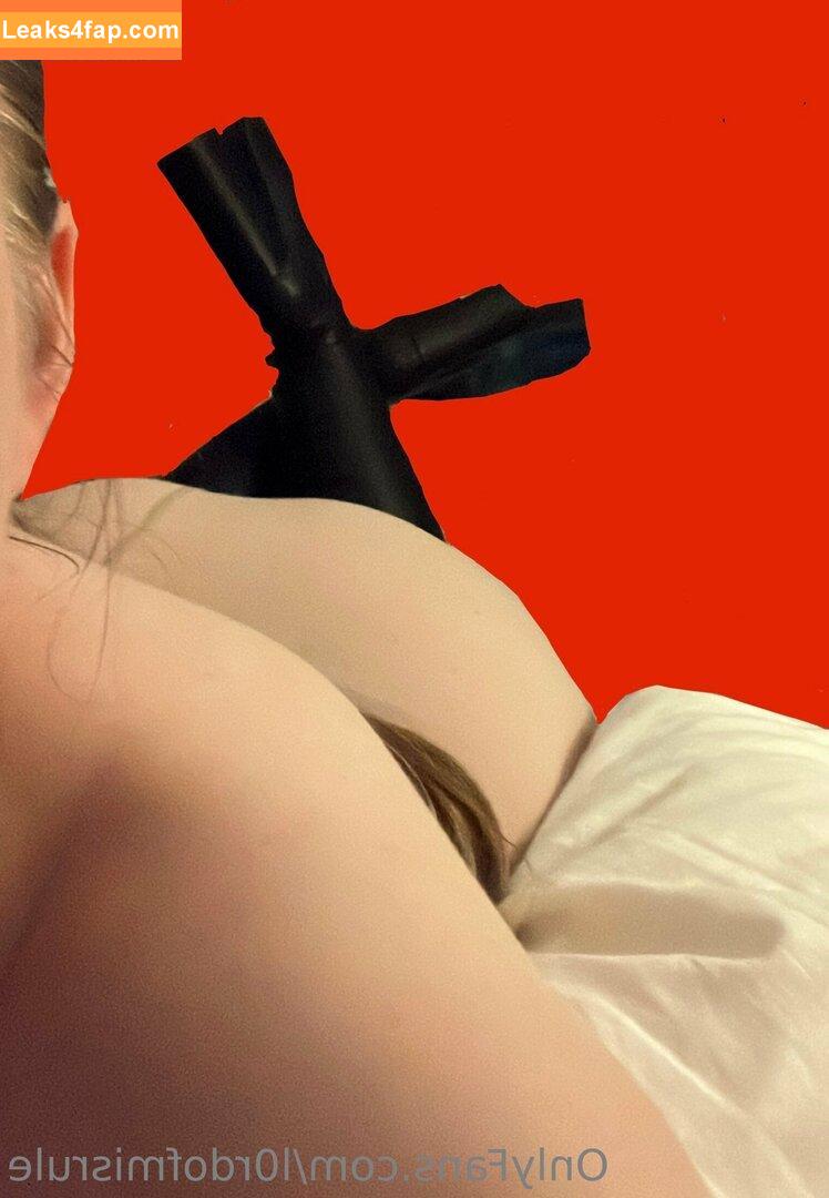 l0rdofmisrule /  leaked photo photo #0014
