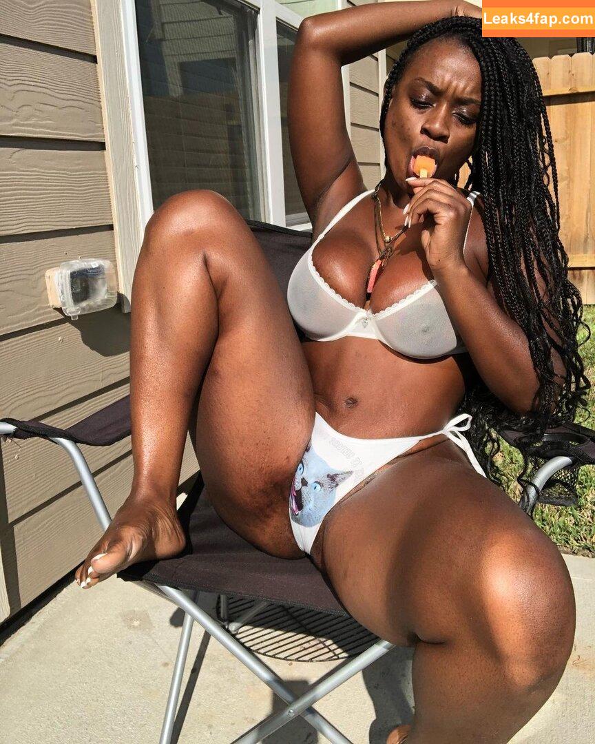 L0yal_Trini /  leaked photo photo #0006