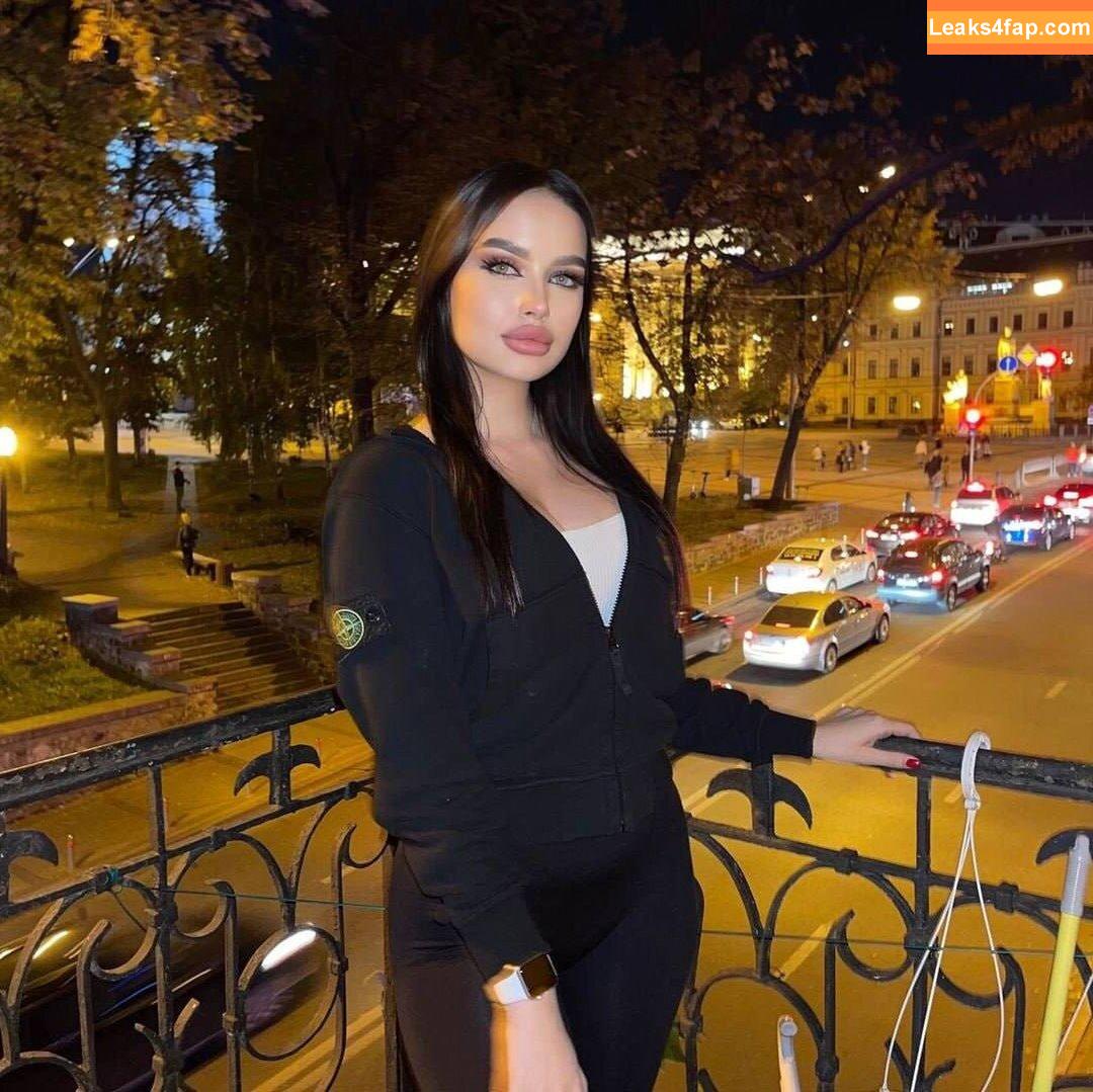 l1ldev1lll /  leaked photo photo #0014