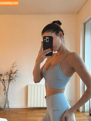 Léa Elui photo #0100