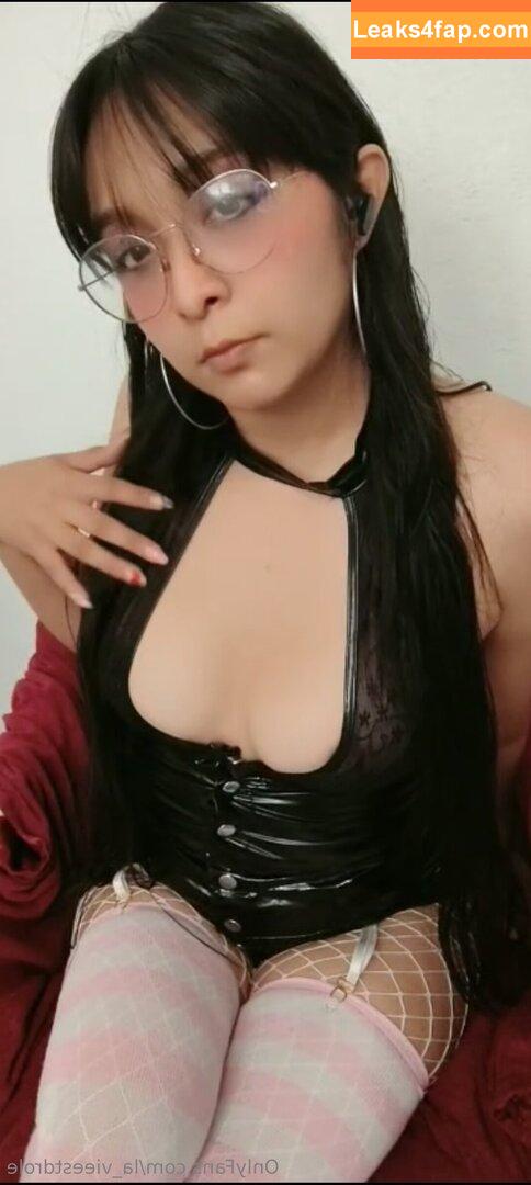 la_vieestdrole /  leaked photo photo #0023