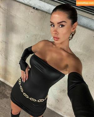 Lacey Montgomery photo #0071