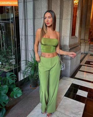 Lacey Montgomery photo #0093