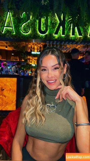 Lacey Montgomery photo #0166