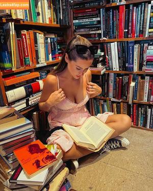 Lacey Montgomery photo #0371