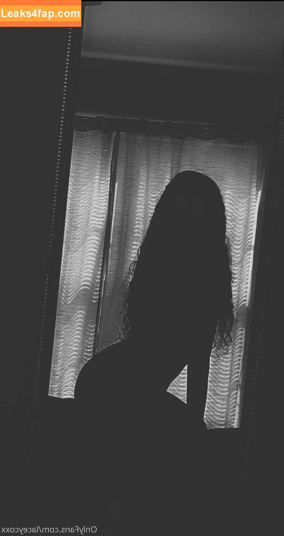 laceycoxx / thelaceycoxx leaked photo photo #0055