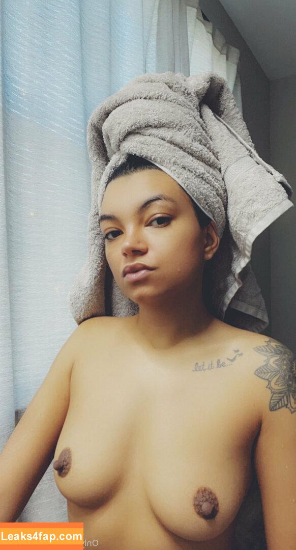 laceycoxx / thelaceycoxx leaked photo photo #0059