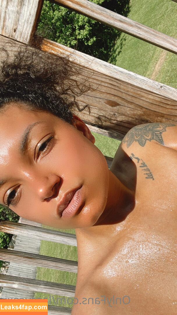 laceycoxx / thelaceycoxx leaked photo photo #0183