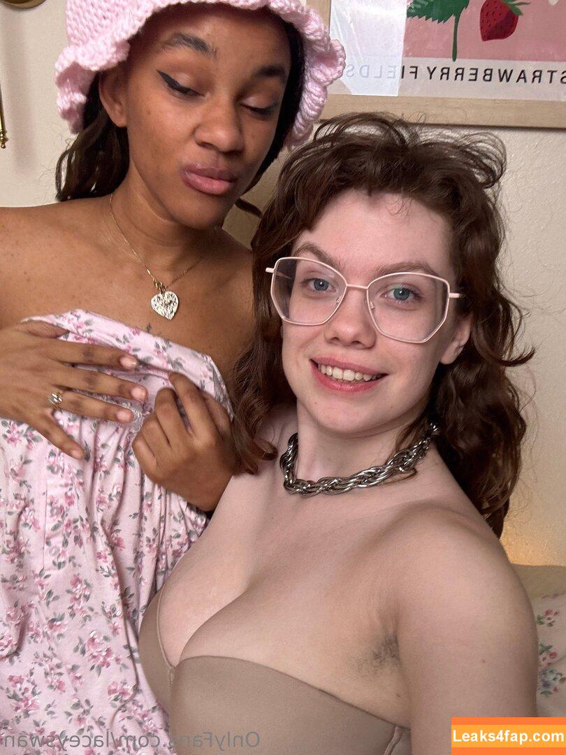 laceyswan / laceyswan7429 leaked photo photo #0017