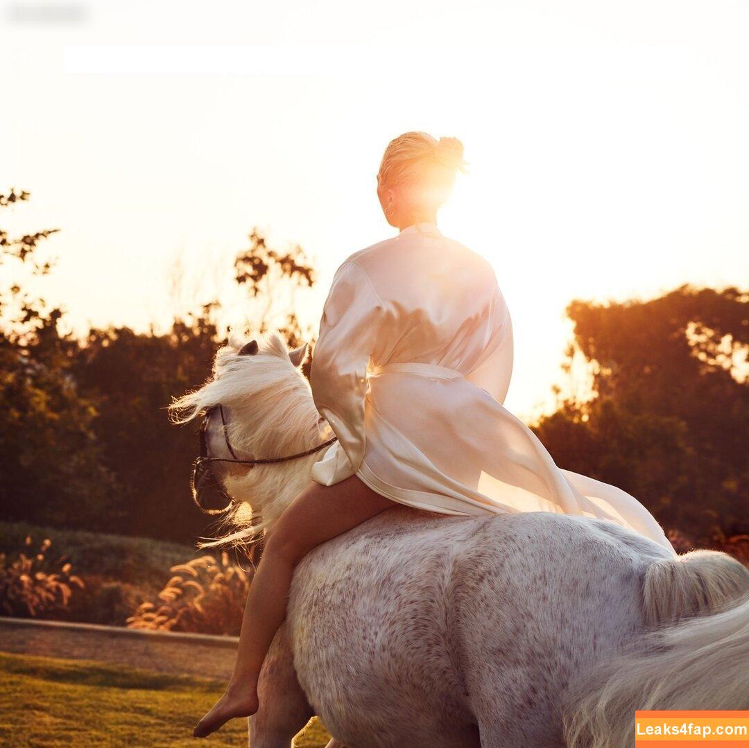 Lady Gaga / ladygaga leaked photo photo #0827