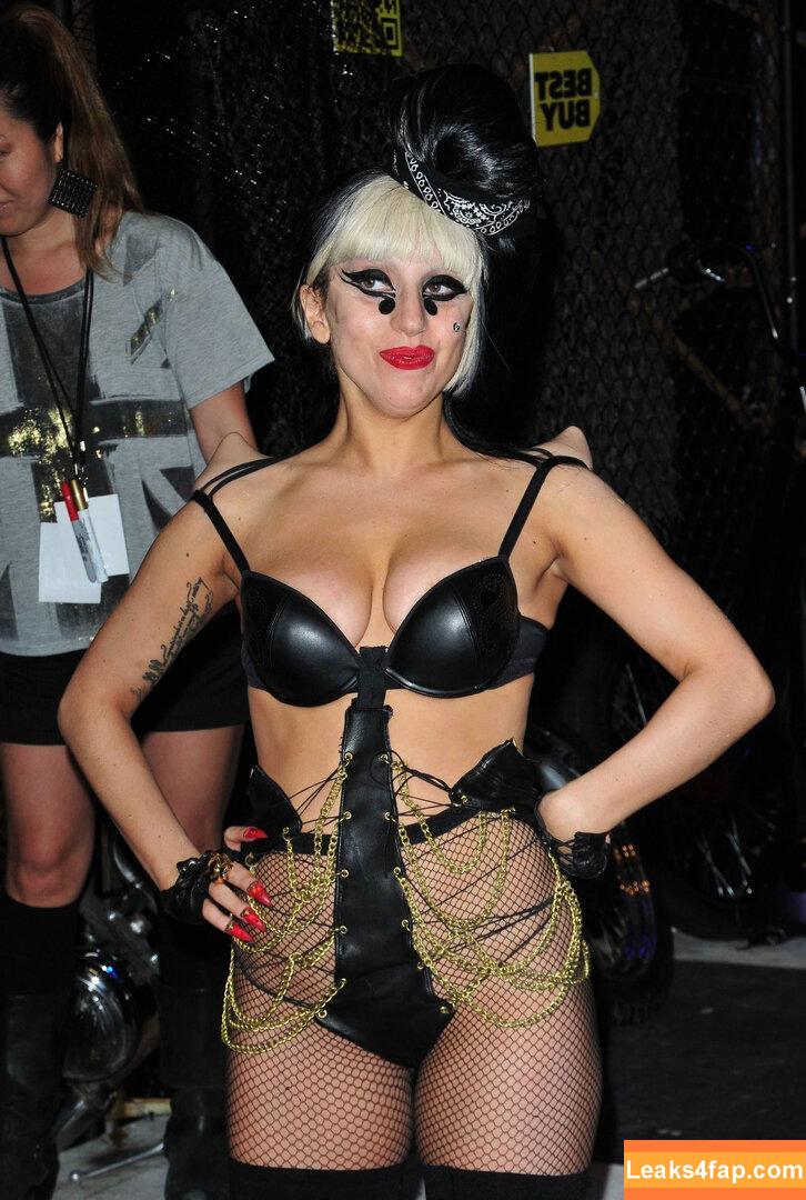Lady Gaga / https: / ladygaga leaked photo photo #1192