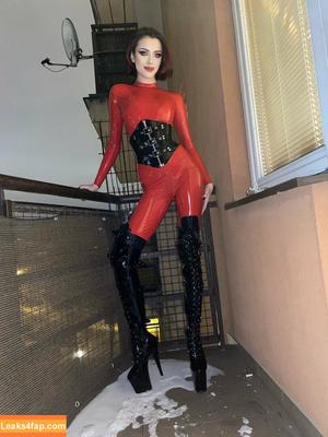 Lady Perse photo #0044