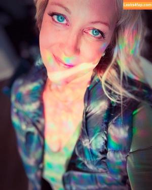 Lady Ruby photo #0006