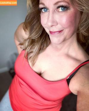 Lady Ruby photo #0011
