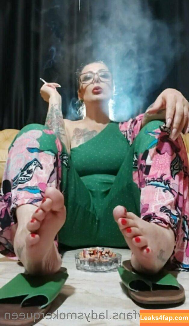 lady.smoker.queen / iamladysmoker leaked photo photo #0064