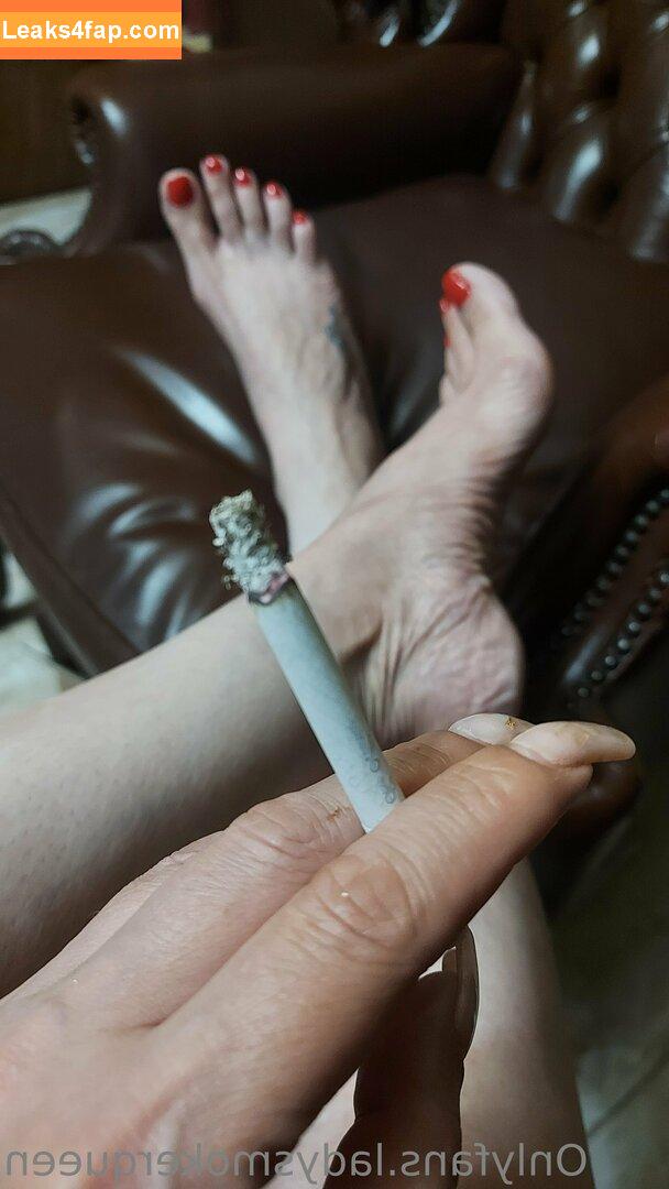 lady.smoker.queen / iamladysmoker leaked photo photo #0075