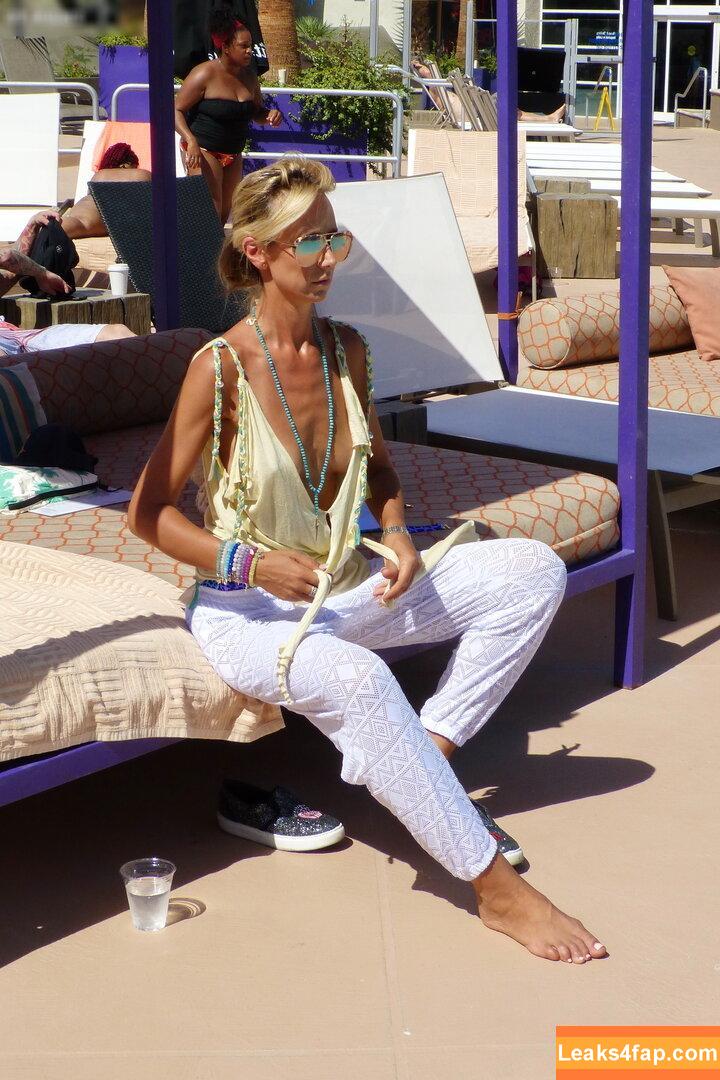 Lady Victoria Hervey / ladyvictoriahervey слитое фото фото #0082