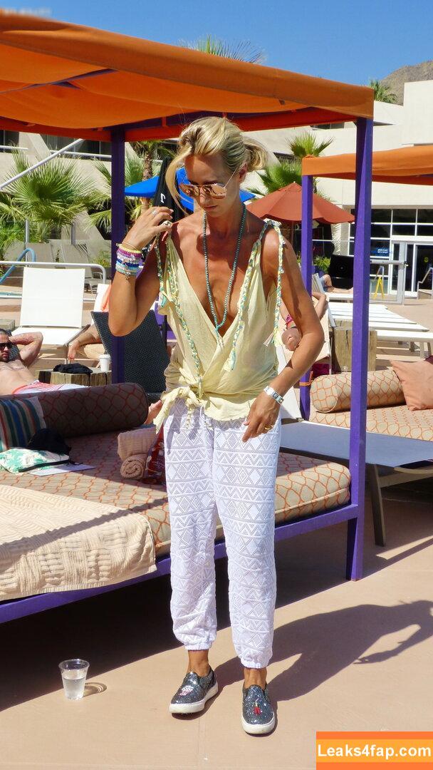 Lady Victoria Hervey / ladyvictoriahervey слитое фото фото #0083