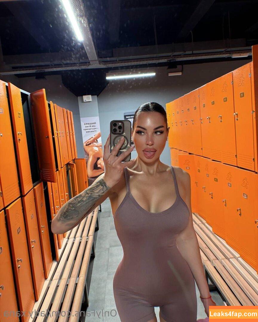 lady.xana / xanaofficial_ leaked photo photo #0013