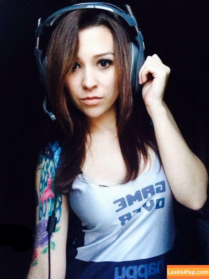 LadyDevann / handsomedevan leaked photo photo #0014