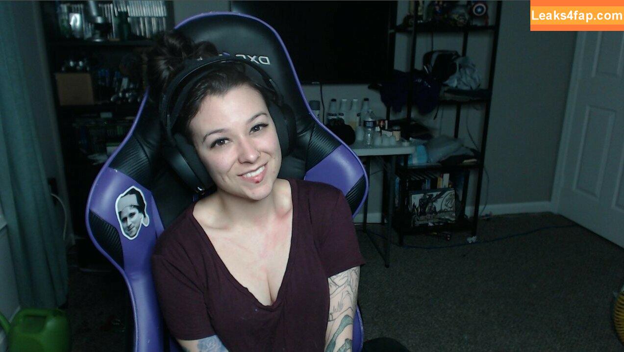 LadyDevann / handsomedevan leaked photo photo #0017