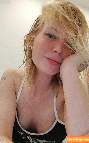 ladyEvil_420 photo #0001
