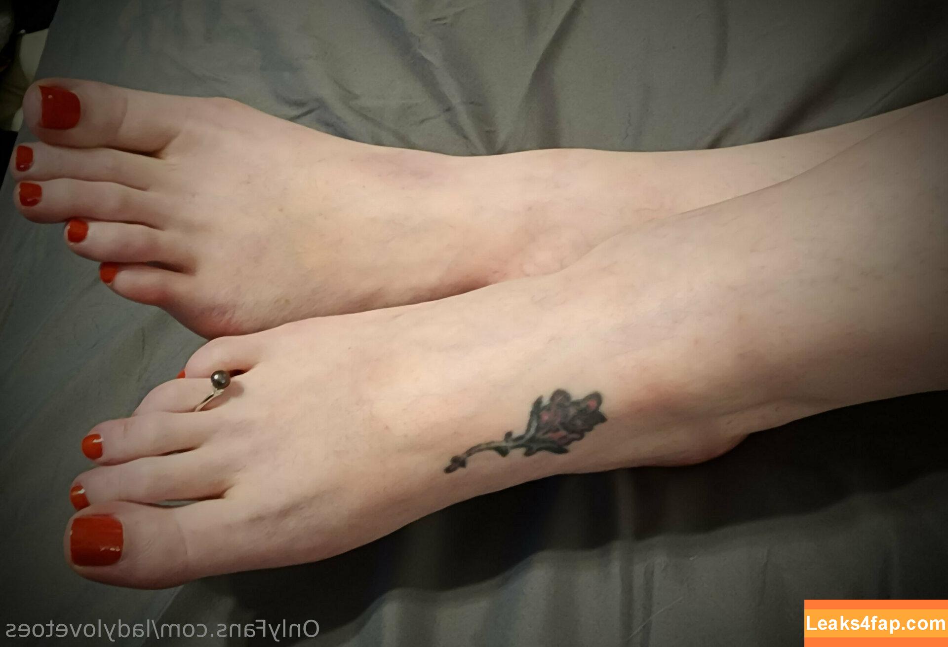 ladylovetoes / ladytoess leaked photo photo #0005