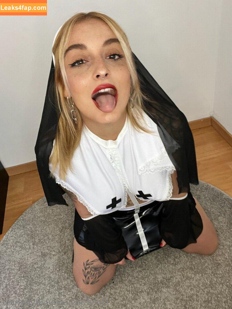 ladyluthien /  leaked photo photo #0222
