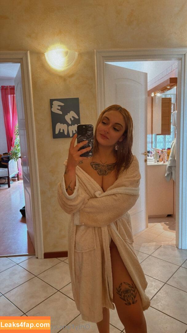 ladyluthien /  leaked photo photo #0240