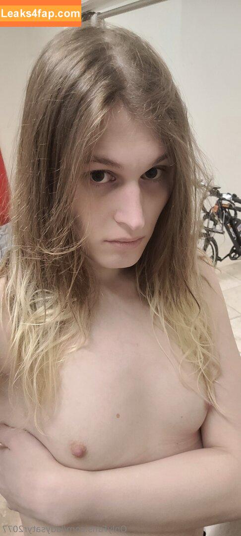 ladysatyr2077 /  слитое фото фото #0016