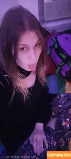 ladysatyr2077 photo #0019