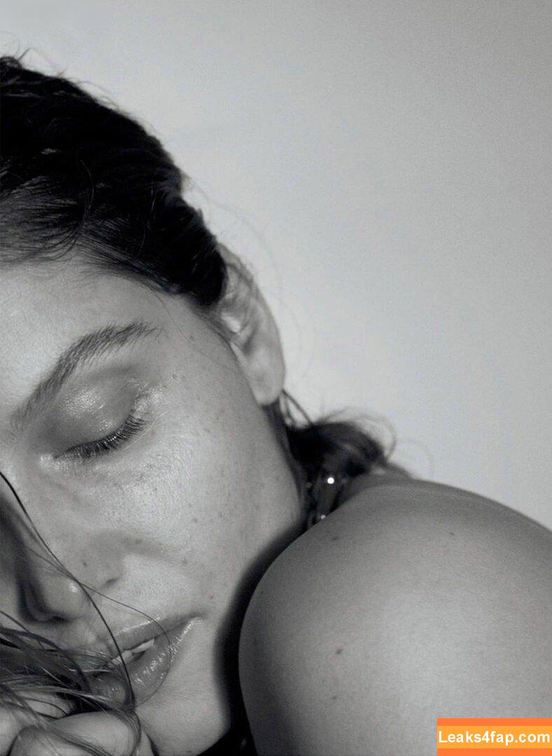 Laetitia Casta / castalaetitia / laetitiacasta / oliviacastaxx leaked photo photo #0145