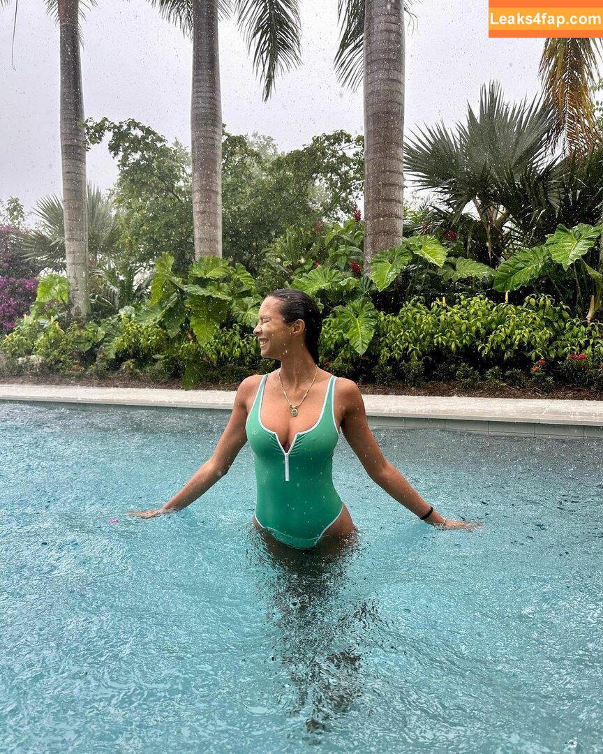 Lais Ribeiro / Lalaribeiro16 / girib / laisribeiro leaked photo photo #0095