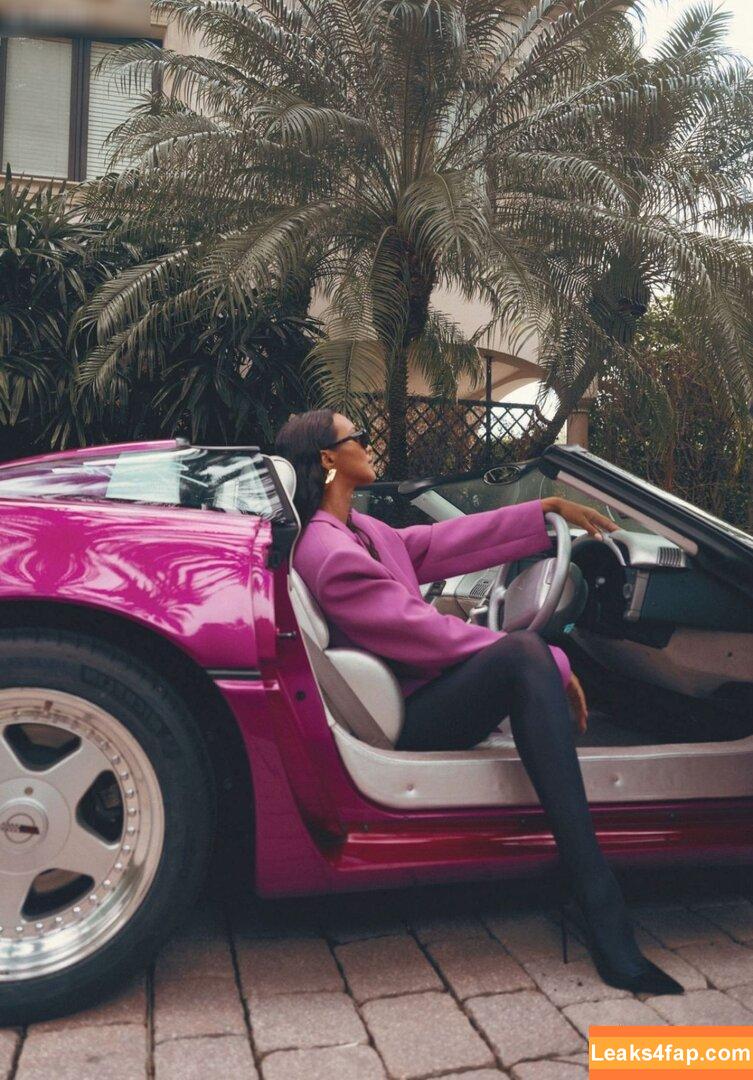 Lais Ribeiro / Lalaribeiro16 / girib / laisribeiro слитое фото фото #0273