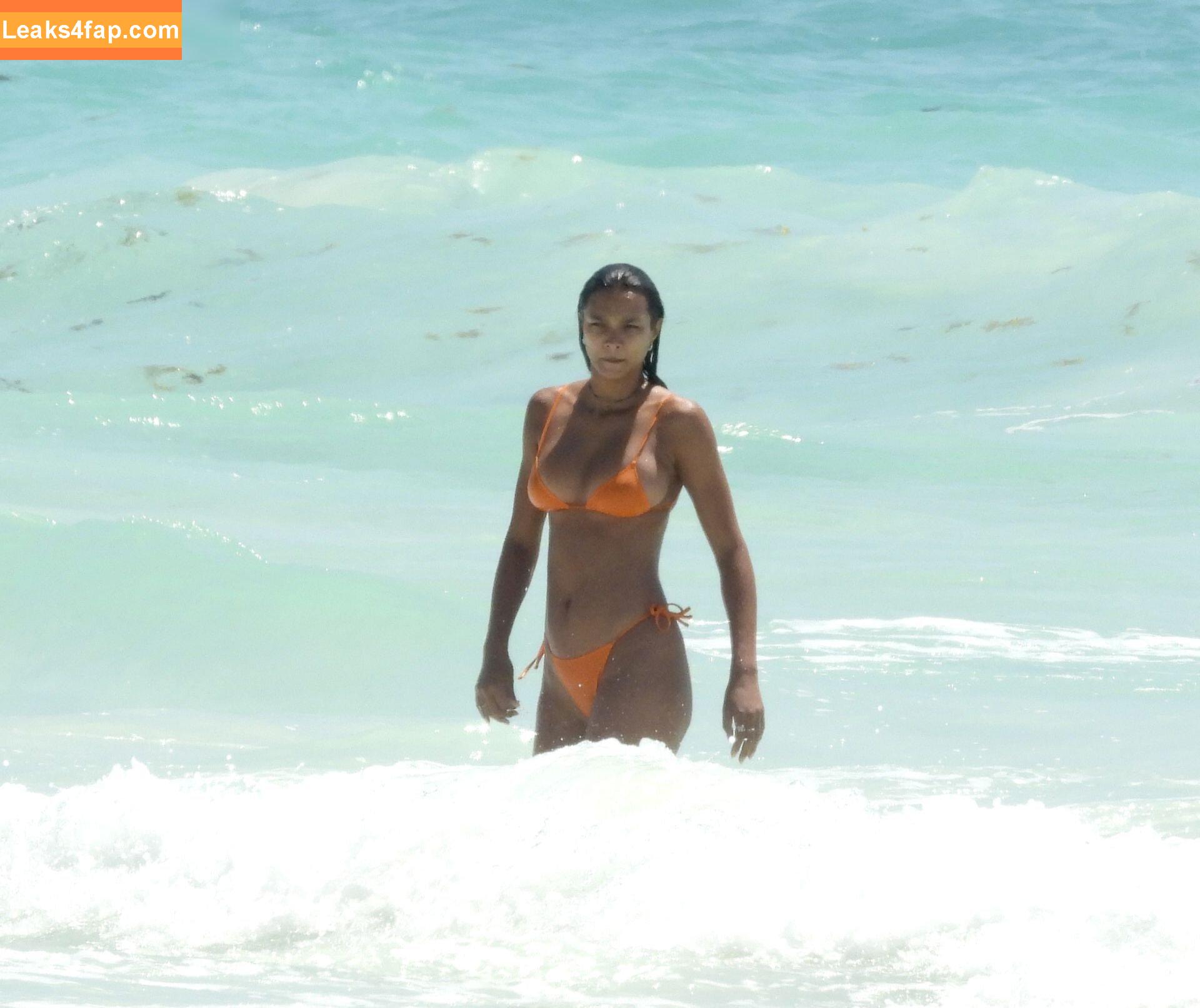 Lais Ribeiro / Lalaribeiro16 / girib / laisribeiro leaked photo photo #0293