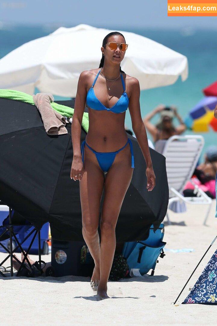 Lais Ribeiro / Lalaribeiro16 / girib / laisribeiro leaked photo photo #0360