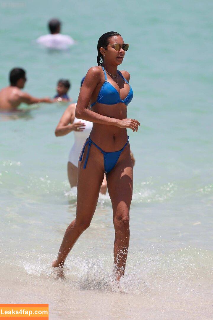 Lais Ribeiro / Lalaribeiro16 / girib / laisribeiro leaked photo photo #0369