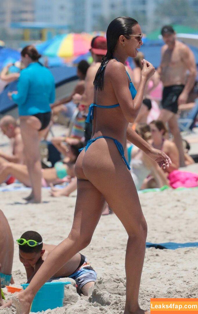 Lais Ribeiro / Lalaribeiro16 / girib / laisribeiro leaked photo photo #0377