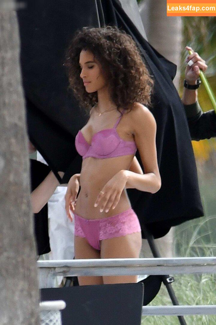 Lais Ribeiro / Lalaribeiro16 / girib / laisribeiro leaked photo photo #0439