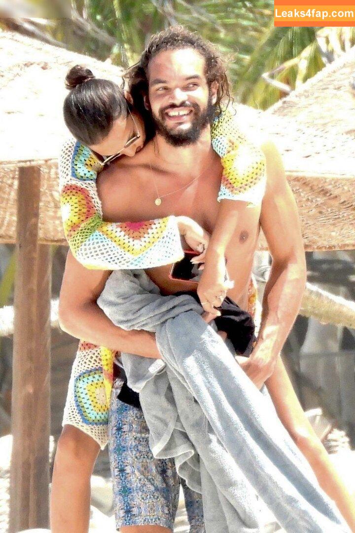 Lais Ribeiro / Lalaribeiro16 / girib / laisribeiro leaked photo photo #0458