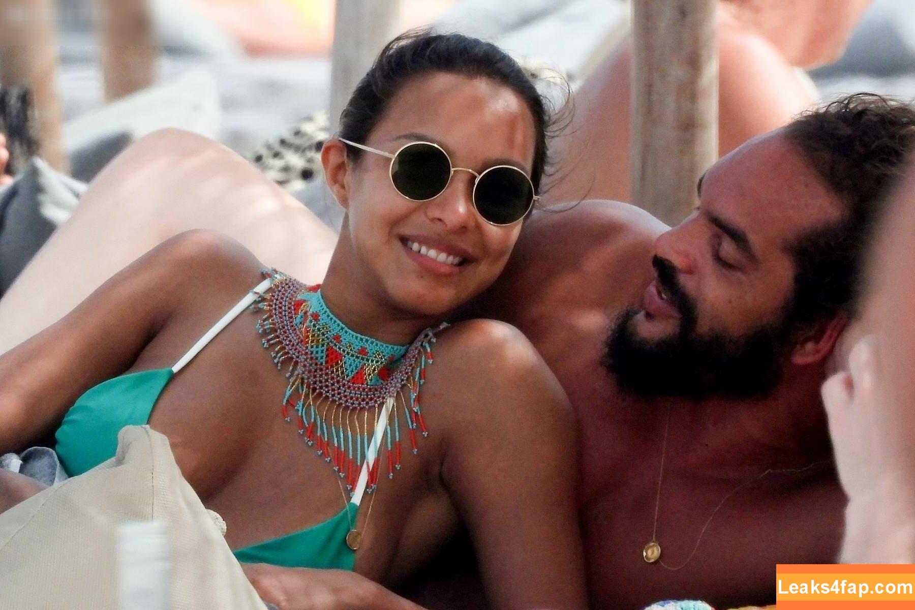 Lais Ribeiro / Lalaribeiro16 / girib / laisribeiro leaked photo photo #0462