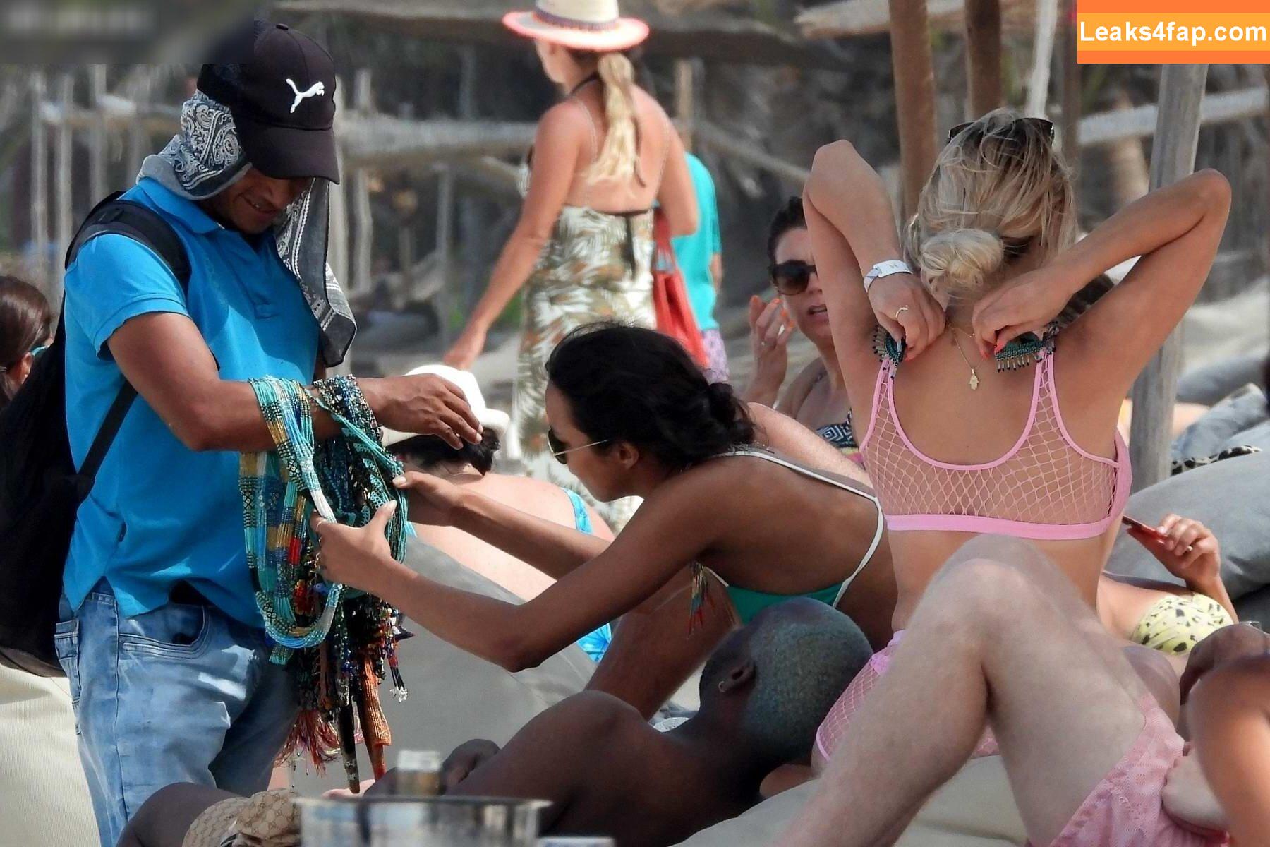 Lais Ribeiro / Lalaribeiro16 / girib / laisribeiro leaked photo photo #0465
