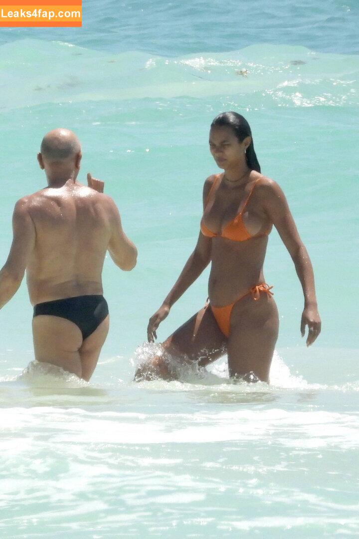 Lais Ribeiro / Lalaribeiro16 / girib / laisribeiro leaked photo photo #0547