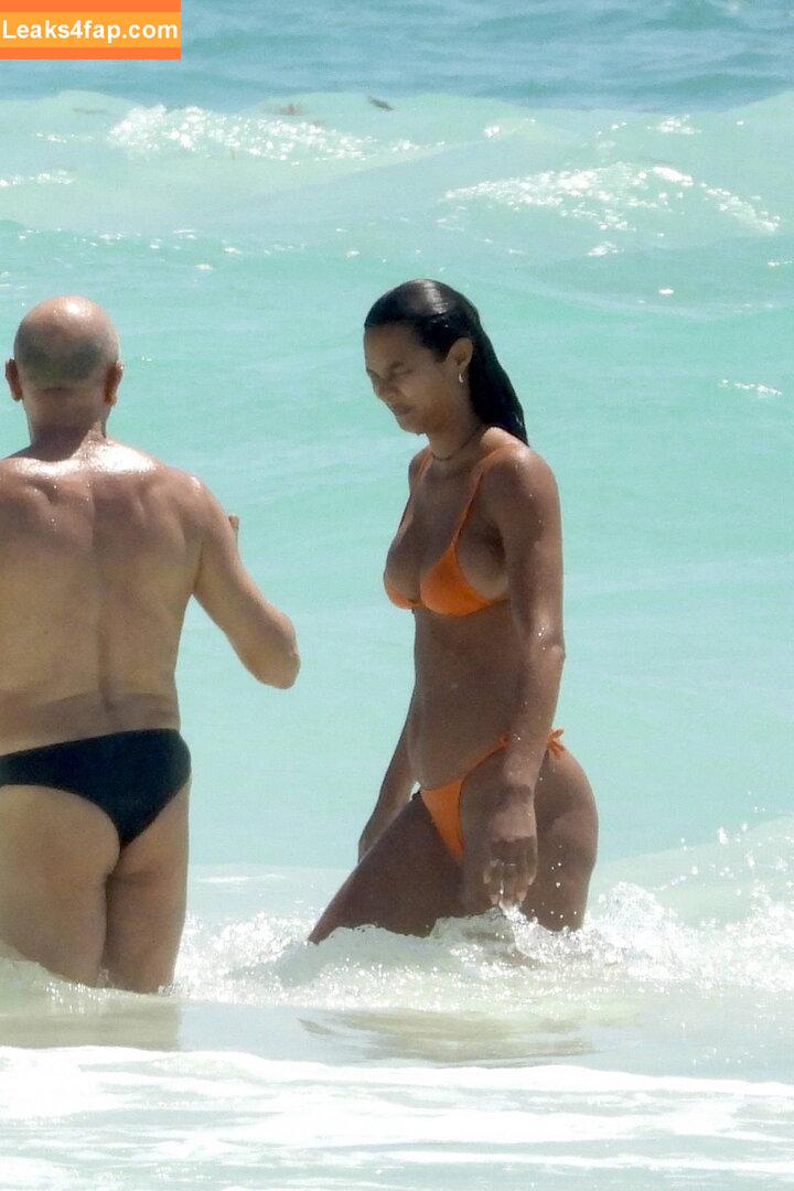 Lais Ribeiro / Lalaribeiro16 / girib / laisribeiro leaked photo photo #0549