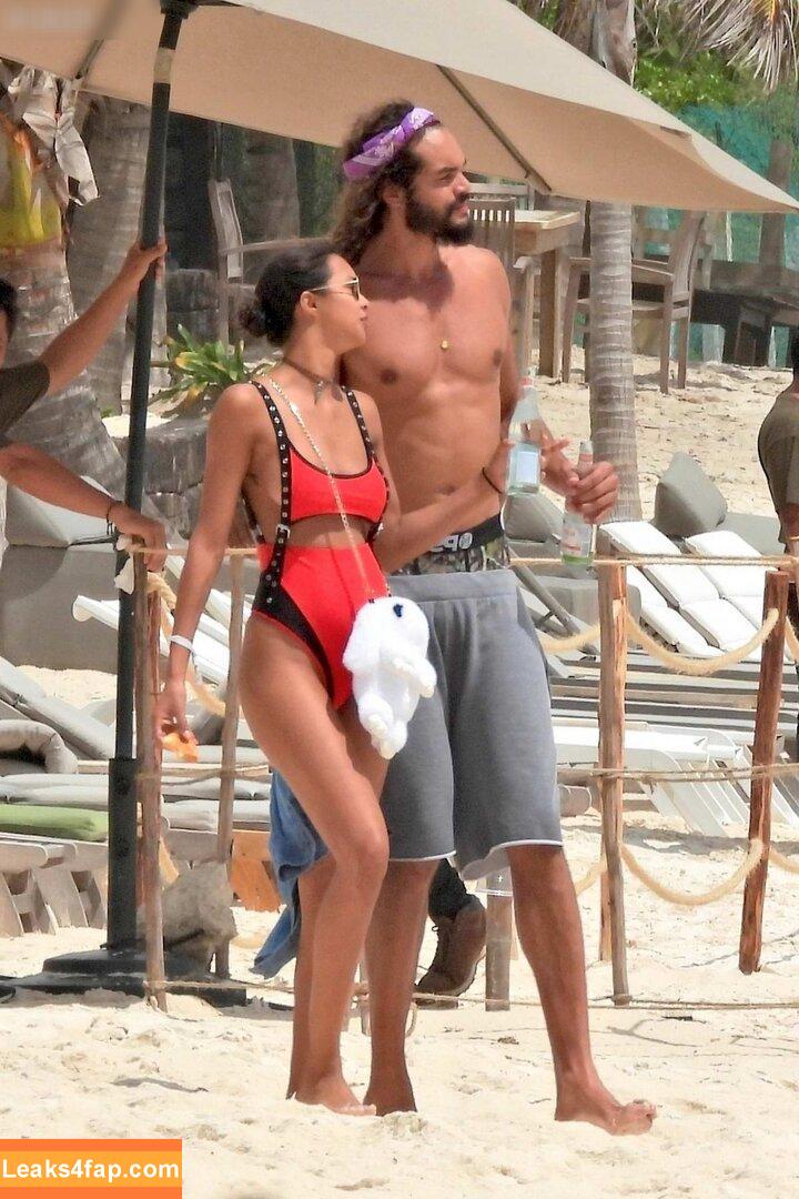 Lais Ribeiro / Lalaribeiro16 / girib / laisribeiro leaked photo photo #0663