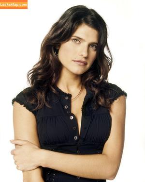 Lake Bell photo #0048
