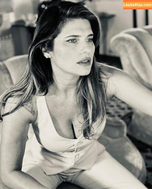 Lake Bell photo #0284