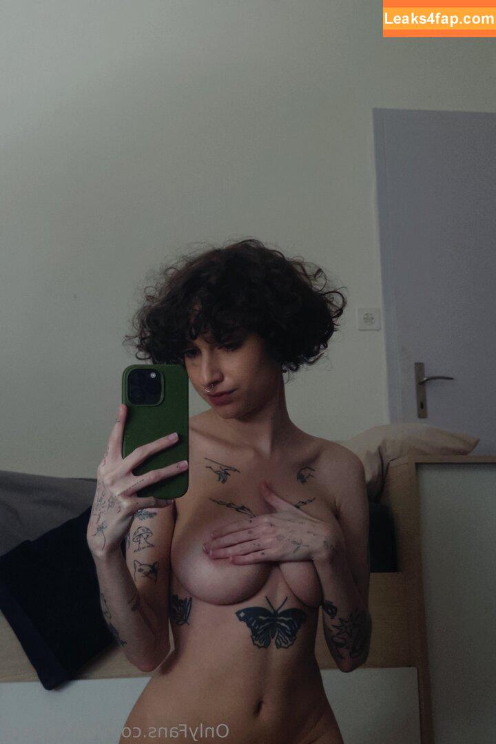 Lalhoevera / lalhoe.vera leaked photo photo #0015